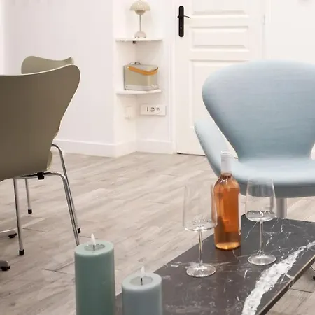 C15 - 2 Bdr Historic Old 5 Min Sea - Ac & Wifi 戛纳