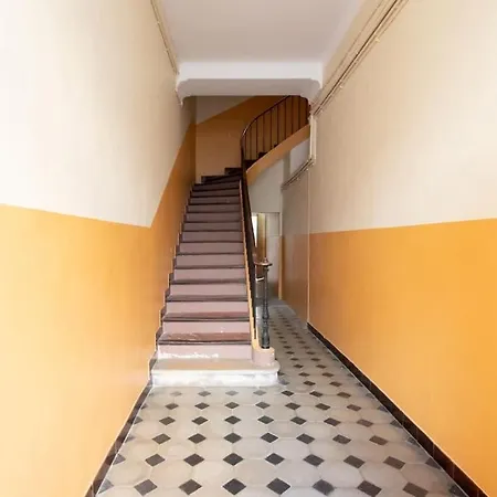 C15 - 2 Bdr Historic Old 5 Min Sea - Ac & Wifi 公寓