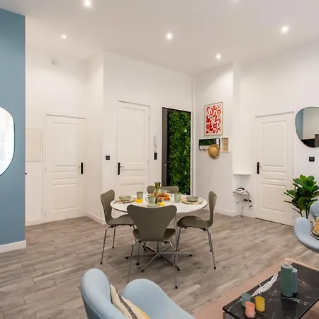 C15 - 2 Bdr Historic Old 5 Min Sea - Ac & Wifi 公寓